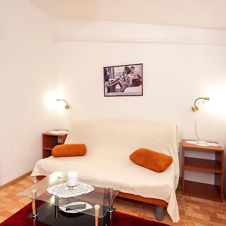 Апартаменты Apartment Podgora