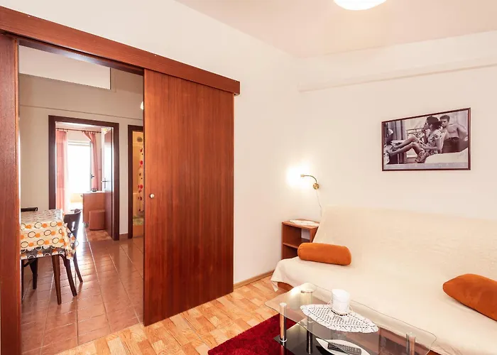 Apartment Podgora